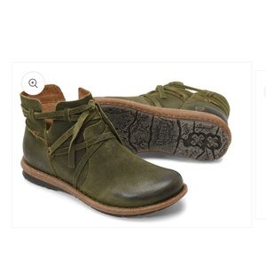 Born Tarkiln olive green suede ankle boot
